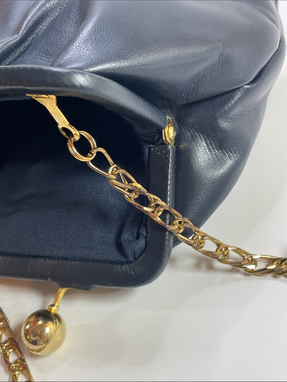 Jeanne Lottie Navy Leather Kiss-Lock Chain Crossbody Bag - Picture 13 of 15